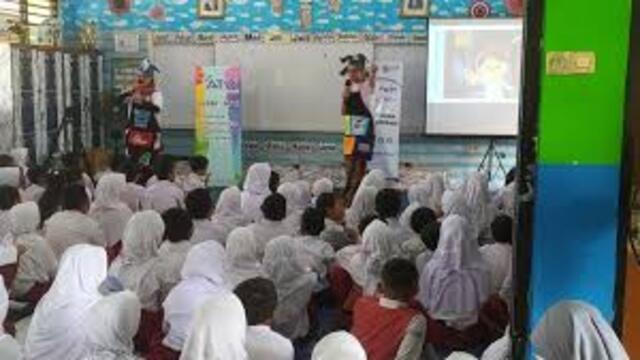Literasi Media di Sekolah